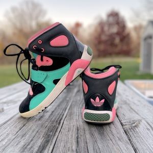 ADIDAS Roundhouse Hightop Basketball Sneaker Teal Pink Black